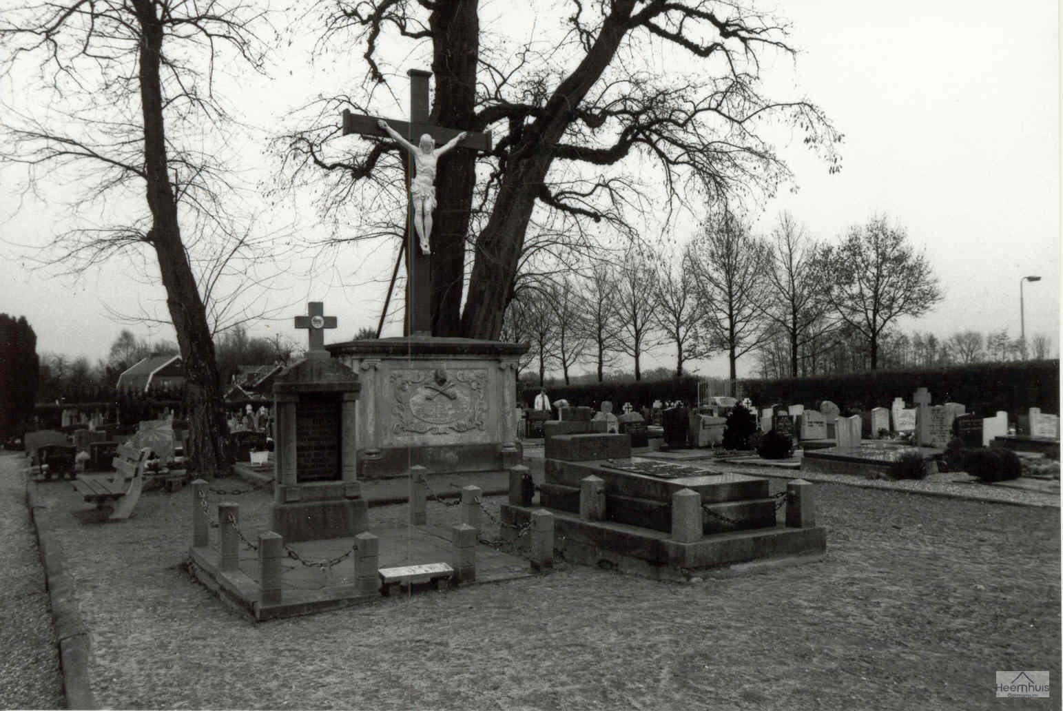 r.-k. kerkhof, het oude gedeelte.
