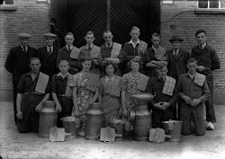 Examenfoto t.g.v. het behalen van het melkdiploma.