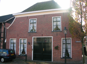 Een huis aan de Bergstraat. Voorzijde Ganzenmarkt