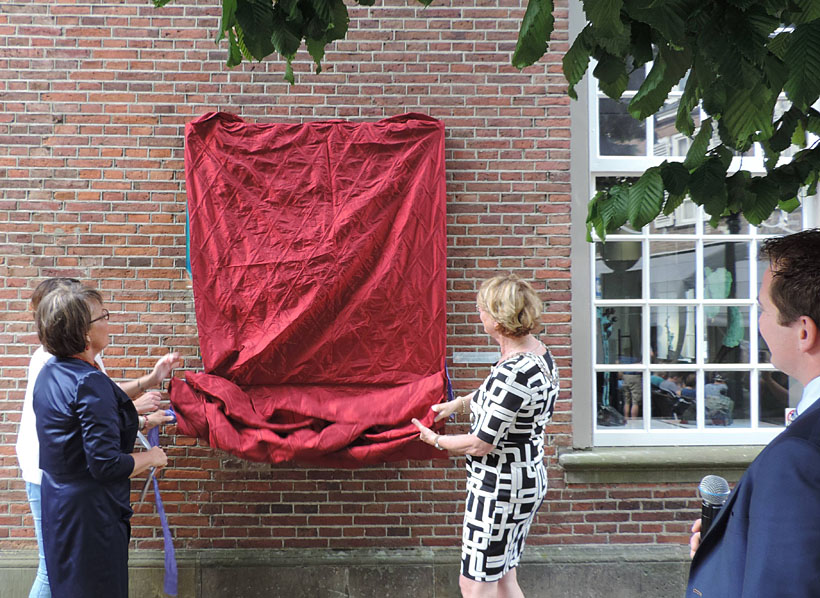 Cadeau van de Heemkunde aan de stad Ootmarsum