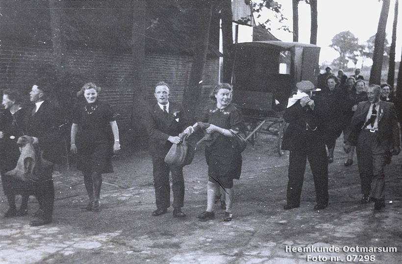 Boerenbruiloft met broedhaaln Ootmarsum
