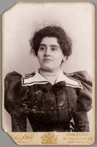 Esther Lievendag-Lievendag