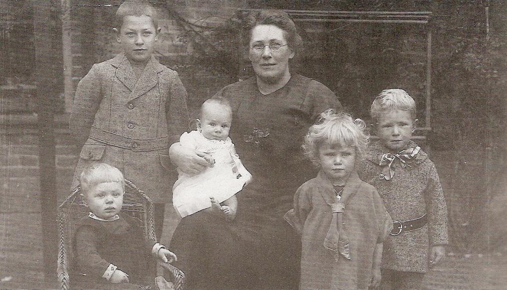 Geertruida Theresia Maria Middendorf